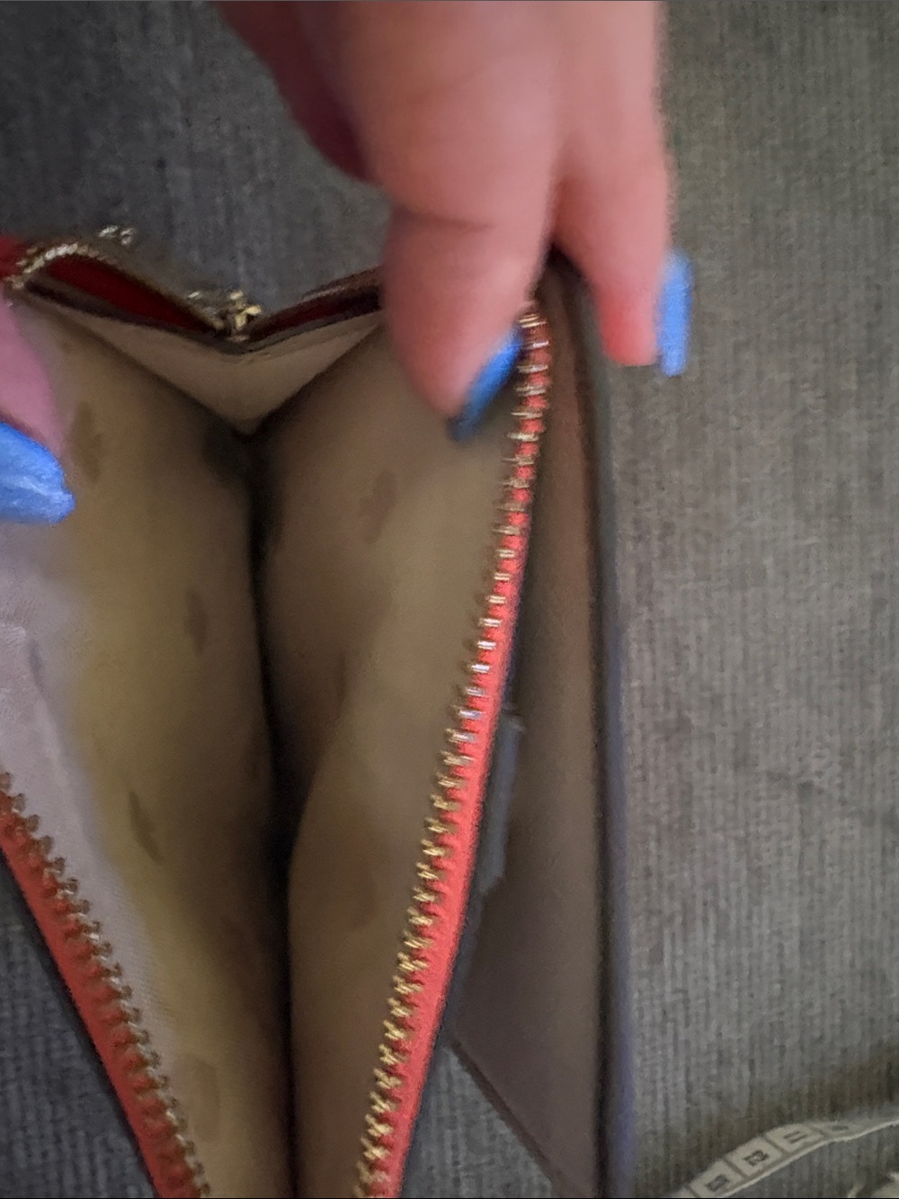kate spade Red Pebbled Leather Zip Around Wallet - Picture 3 of 6